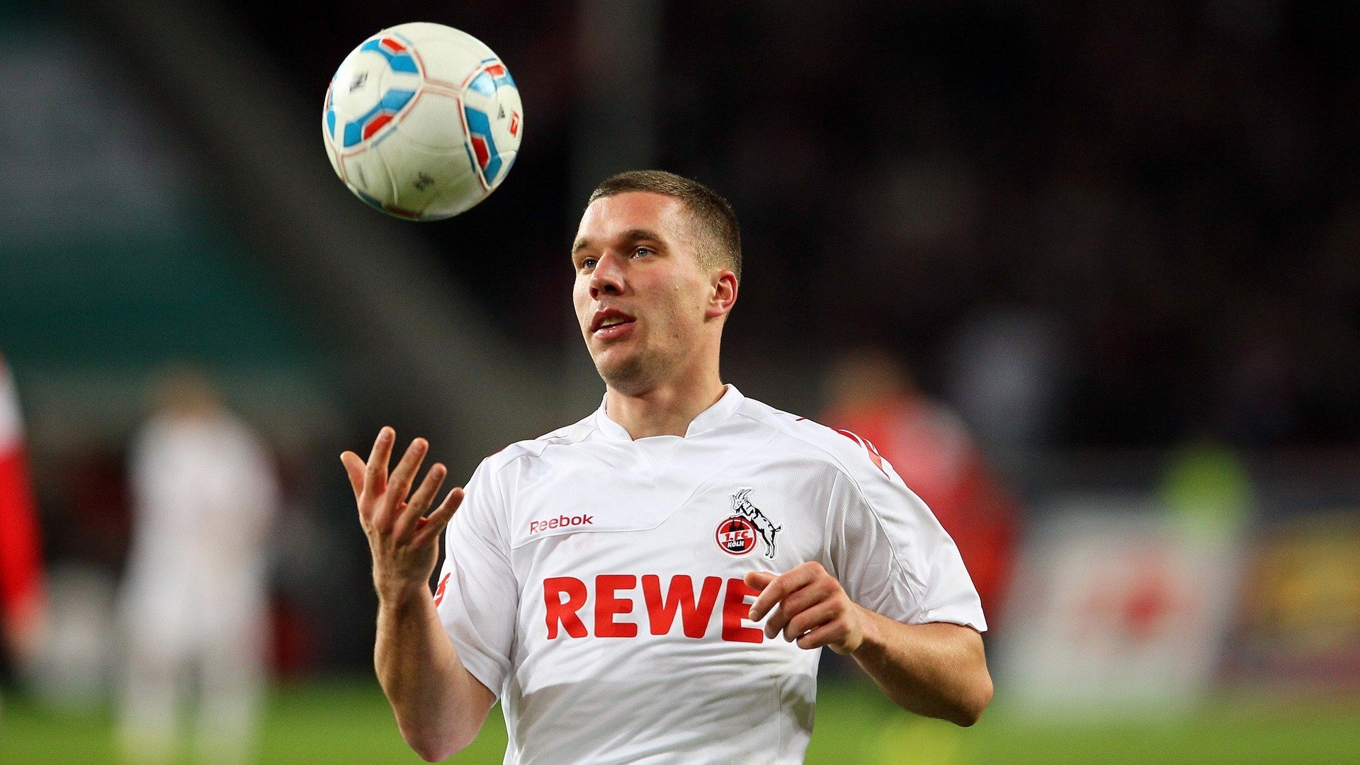 CS2枪火操作瞬间爆发，cslr2步枪