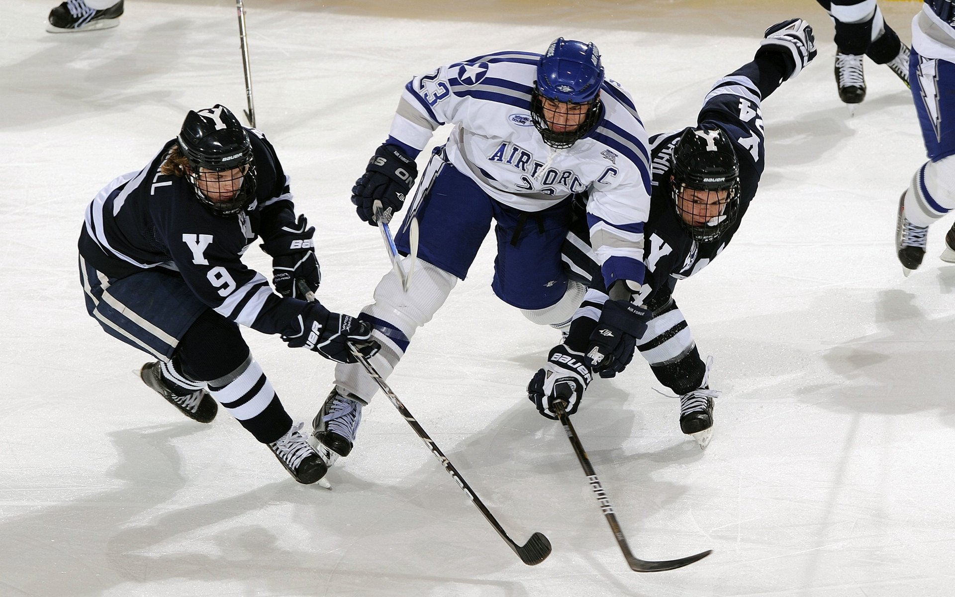 马刺年轻球员获老将称赞学习能力极强，马刺原来队员